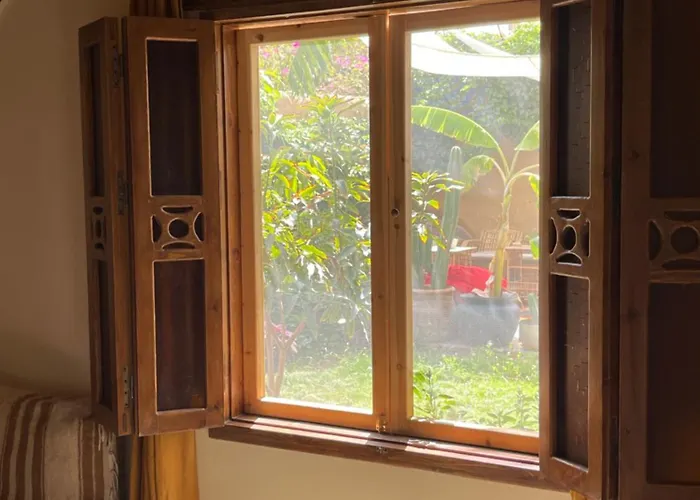 Mannam & Beautiful Garden Apartment *
